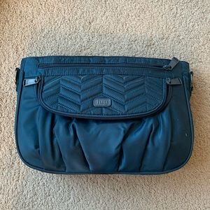 Lug mambo in navy gently used a few times